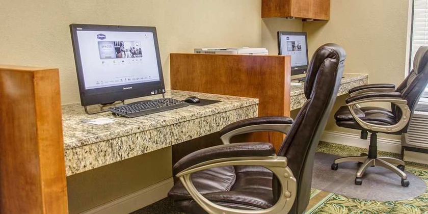 Imagen de los interiores del Hotel Hampton Inn Charleston - Daniel Island. Foto 7