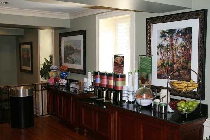 Imagen del bar/restaurante del Hotel Hampton Inn Charleston-historic District. Foto 4
