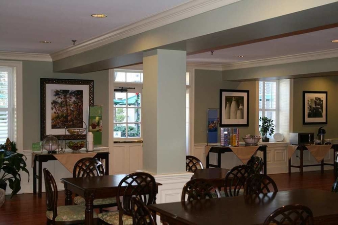 Imagen del bar/restaurante del Hotel Hampton Inn Charleston-historic District. Foto 6
