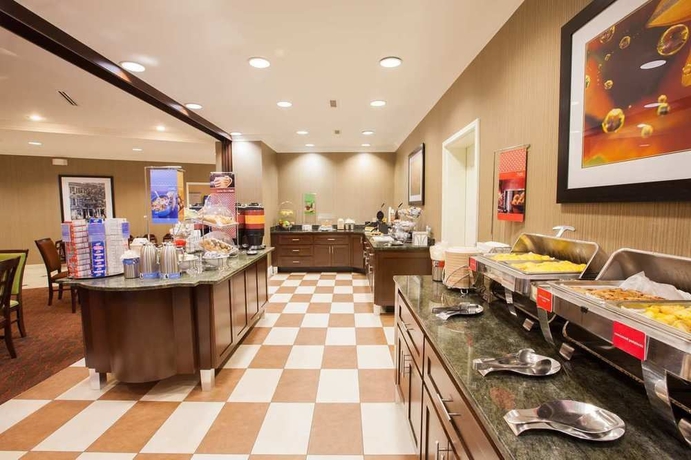 Imagen del bar/restaurante del Hotel Hampton Inn Charleston-north. Foto 4