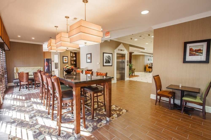 Imagen de la habitación del Hotel Hampton Inn Charleston-north. Foto 7
