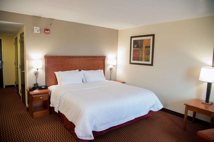 Imagen de la habitación del Hotel Hampton Inn Charleston-southridge. Foto 5