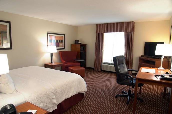 Imagen de la habitación del Hotel Hampton Inn Charleston-southridge. Foto 16