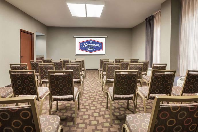 Imagen de los interiores del Hotel Hampton Inn Charlotte - University Place. Foto 16