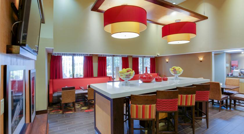Imagen general del Hotel Hampton Inn Chester. Foto 5