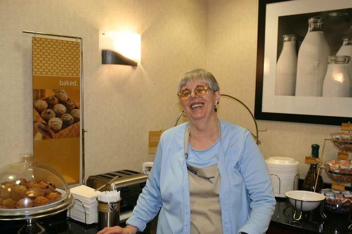 Imagen del bar/restaurante del Hotel Hampton Inn Chicago Elgin I 90. Foto 3