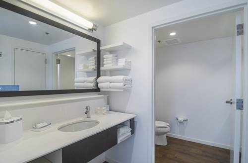 Imagen de la habitación del Hotel Hampton Inn Chicago North-loyola Station. Foto 5