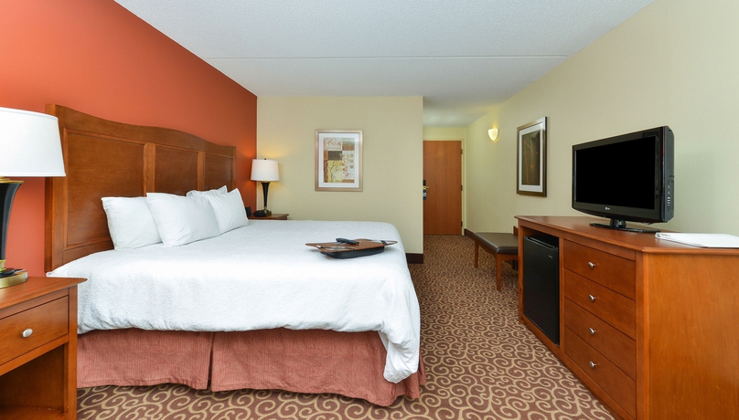 Imagen de la habitación del Hotel Hampton Inn Chicago-carol Stream. Foto 4