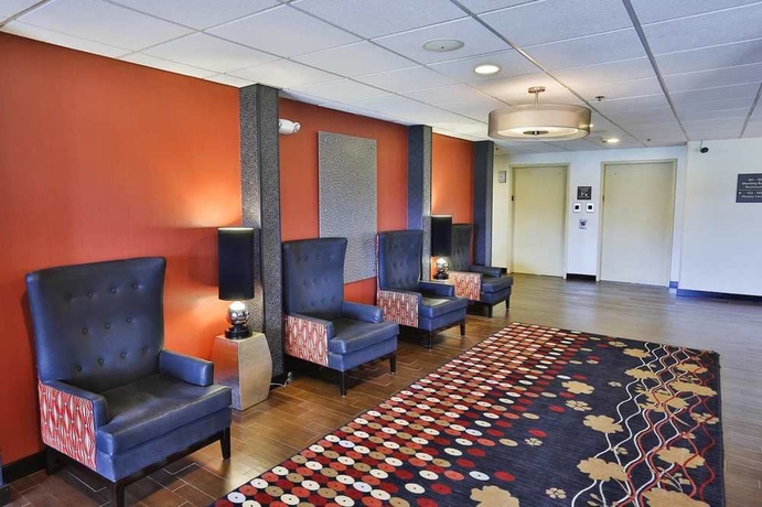 Imagen de los interiores del Hotel Hampton Inn Chicago/naperville. Foto 8