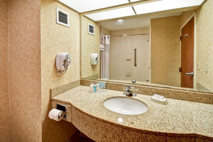 Imagen de la habitación del Hotel Hampton Inn Chicopee/springfield. Foto 12