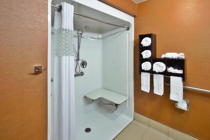 Imagen general del Hotel Hampton Inn Cincinnati Airport-North. Foto 6