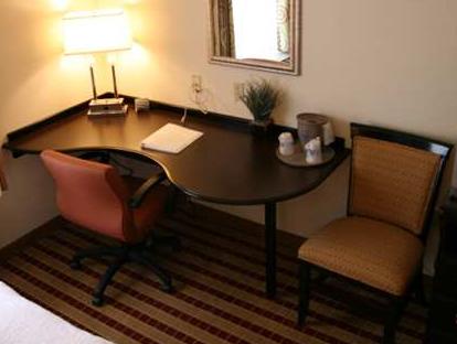 Imagen general del Hotel Hampton Inn Clarion. Foto 2