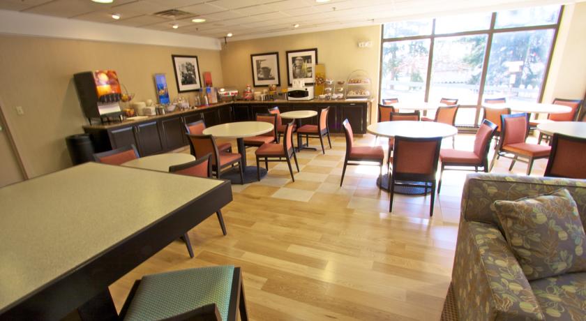 Imagen general del Hotel Hampton Inn Clarks Summit. Foto 10