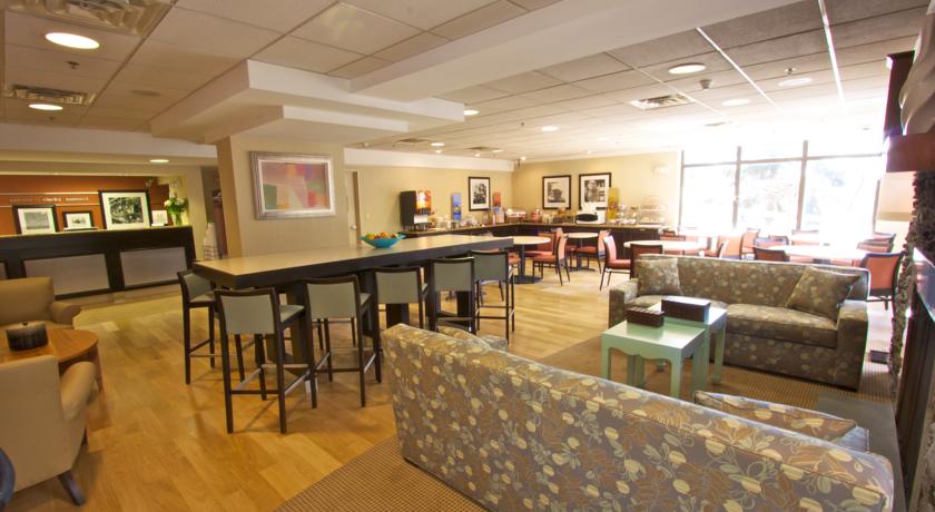 Imagen general del Hotel Hampton Inn Clarks Summit. Foto 12
