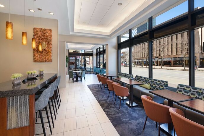 Imagen general del Hotel Hampton Inn Cleveland-downtown. Foto 8