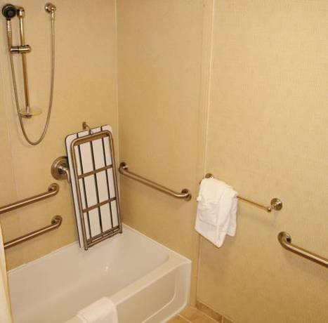 Imagen de la habitación del Hotel Hampton Inn Cleveland-westlake. Foto 5