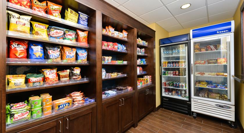 Imagen general del Hotel Hampton Inn Clinton-Iowa. Foto 2