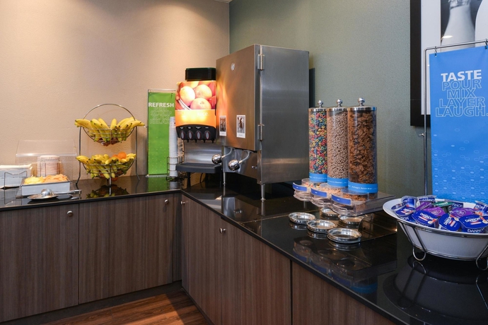 Imagen del bar/restaurante del Hotel Hampton Inn Closest To Universal Orlando. Foto 7