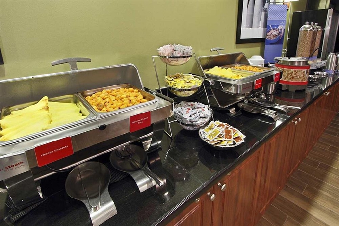 Imagen del bar/restaurante del Hotel Hampton Inn Cocoa Beach/cape Canaveral. Foto 4