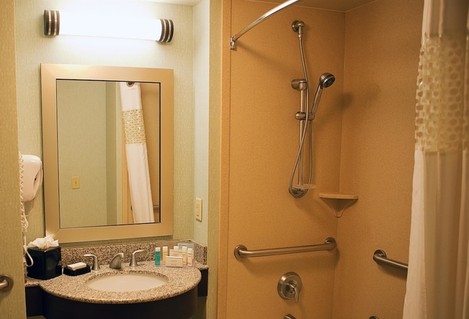 Imagen de la habitación del Hotel Hampton Inn Colby. Foto 8