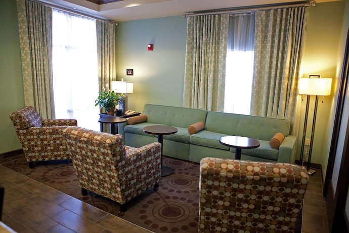 Imagen de los interiores del Hotel Hampton Inn Colby. Foto 13