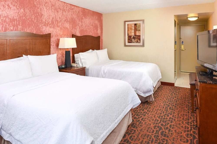 Imagen de la habitación del Hotel Hampton Inn College Park. Foto 10