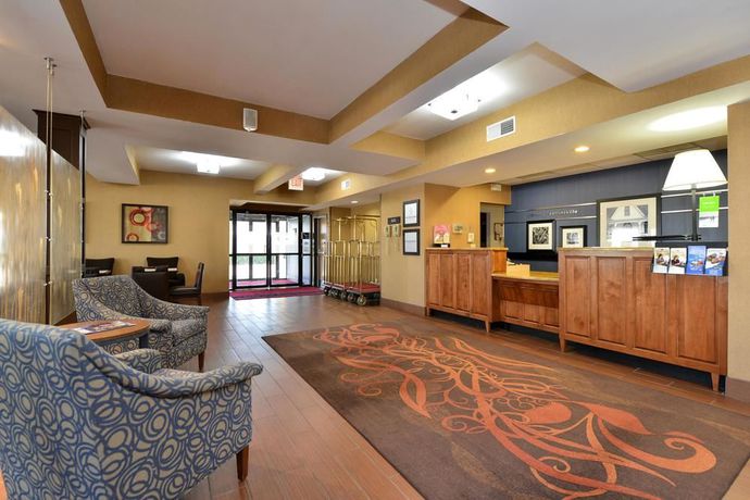 Imagen general del Hotel Hampton Inn Collinsville. Foto 14