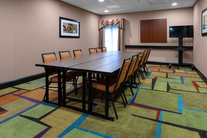 Imagen de los interiores del Hotel Hampton Inn Columbia. Foto 15
