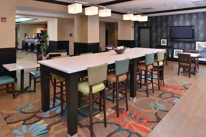 Imagen del bar/restaurante del Hotel Hampton Inn Columbia I-20-clemson Road. Foto 3