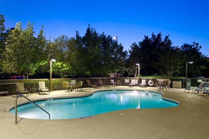 Imagen de la piscina del Hotel Hampton Inn Columbia Northeast - Fort Jackson Area. Foto 16