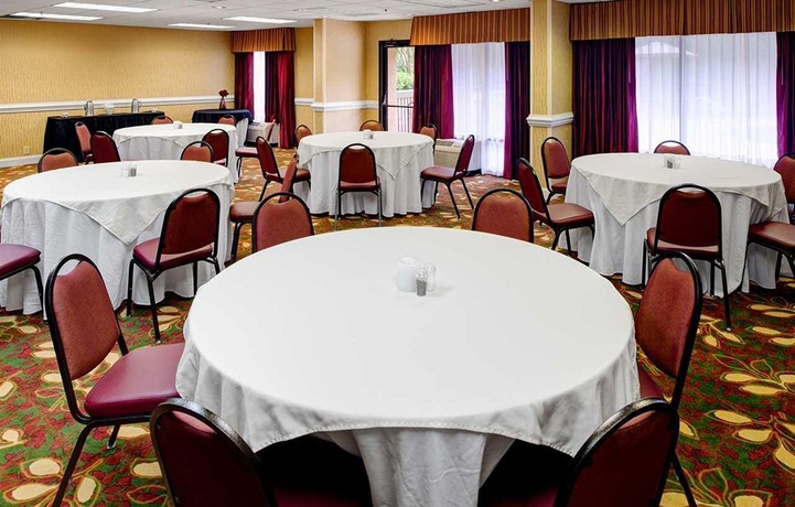 Imagen de los interiores del Hotel Hampton Inn Columbia Northeast - Fort Jackson Area. Foto 10