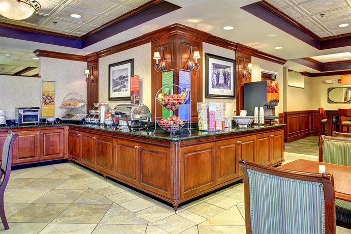 Imagen del bar/restaurante del Hotel Hampton Inn Columbia-downtown Historic District. Foto 4