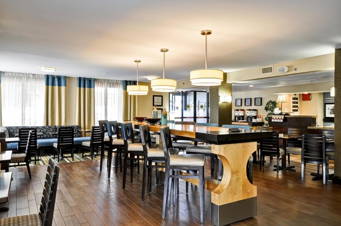Imagen del bar/restaurante del Hotel Hampton Inn Columbia-i-26 Airport. Foto 5