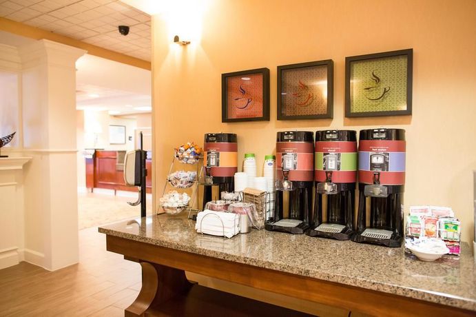 Imagen general del Hotel Hampton Inn Columbus-north. Foto 7