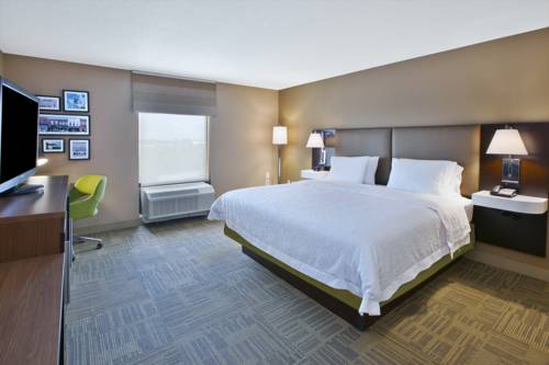 Imagen de la habitación del Hotel Hampton Inn Commerce Novi. Foto 2