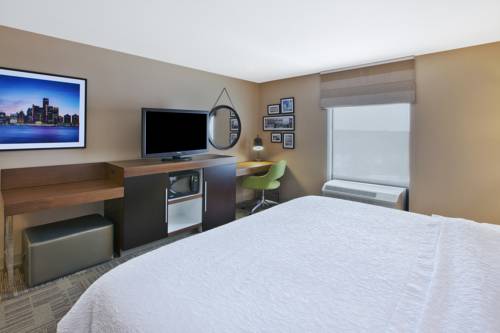 Imagen de la habitación del Hotel Hampton Inn Commerce Novi. Foto 3