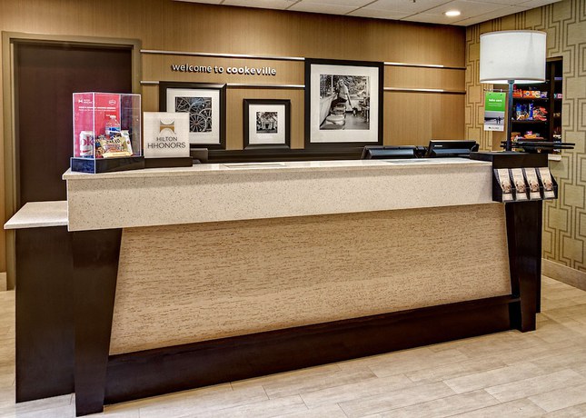 Imagen de los interiores del Hotel Hampton Inn Cookeville. Foto 19