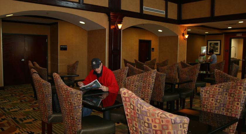 Imagen general del Hotel Hampton Inn Corsicana. Foto 4