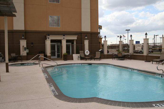 Imagen general del Hotel Hampton Inn Corsicana. Foto 9