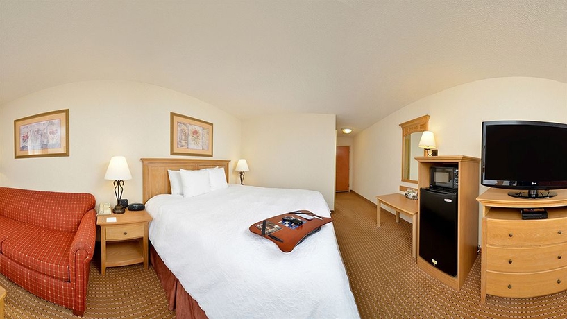 Imagen de los interiores del Hotel Hampton Inn Cortland. Foto 13