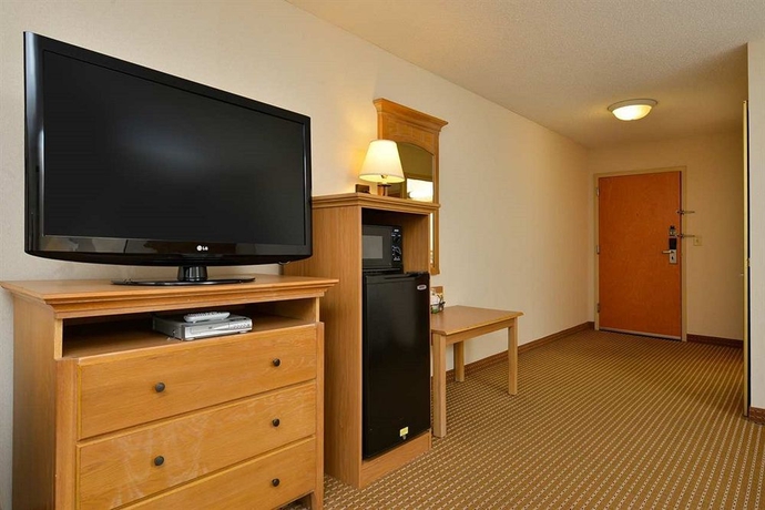 Imagen de los interiores del Hotel Hampton Inn Cortland. Foto 15