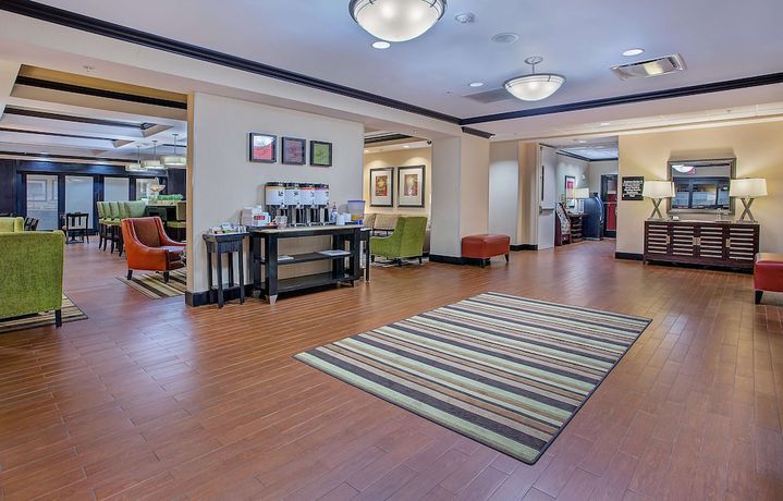 Imagen de los interiores del Hotel Hampton Inn Covington, Ga. Foto 14