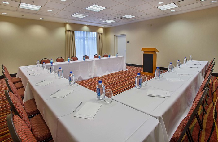 Imagen de los interiores del Hotel Hampton Inn Covington, Ga. Foto 15