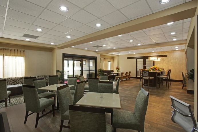Imagen general del Hotel Hampton Inn Cullman. Foto 12