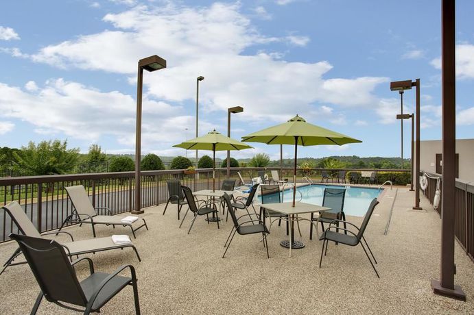 Imagen general del Hotel Hampton Inn Cullman. Foto 15
