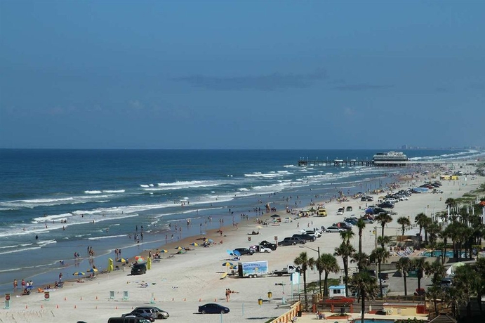 Imagen de los exteriores del Hotel Hampton Inn Daytona Beach/beachfront. Foto 8