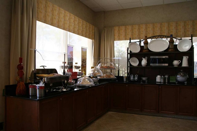 Imagen del bar/restaurante del Hotel Hampton Inn Daytona Speedway. Foto 5