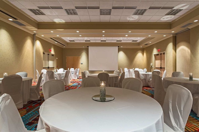 Imagen de los interiores del Hotel Hampton Inn Daytona Speedway. Foto 12