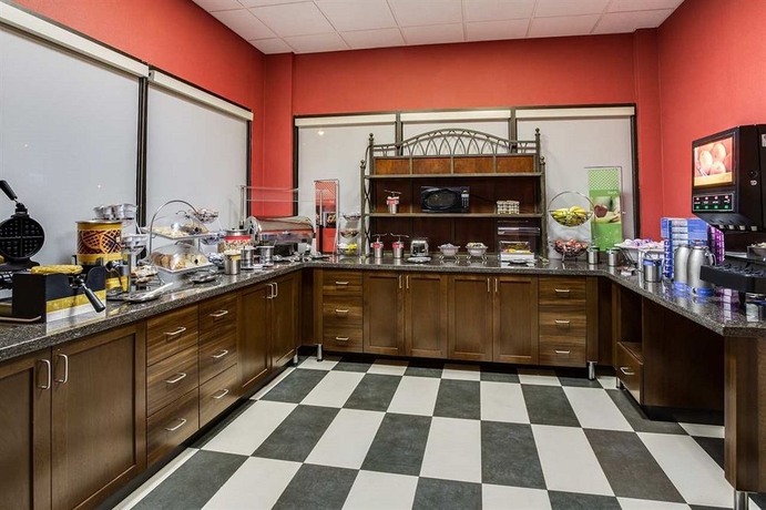 Imagen del bar/restaurante del Hotel Hampton Inn Daytona Speedway. Foto 6