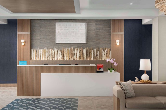 Imagen de los interiores del Hotel Hampton Inn Delray Beach. Foto 16